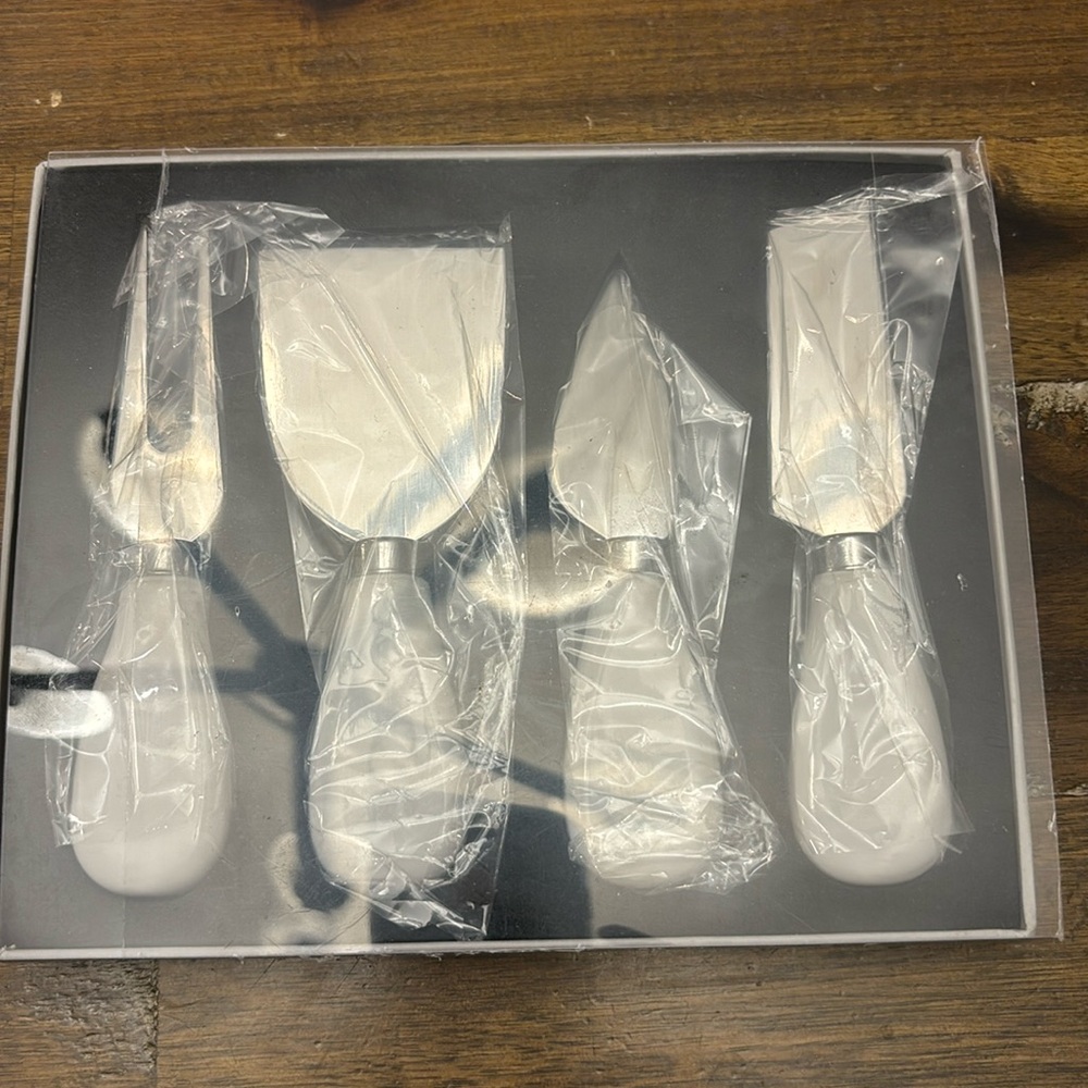 Linwnil Cheese Knives with Wood Handle Steel Stainless